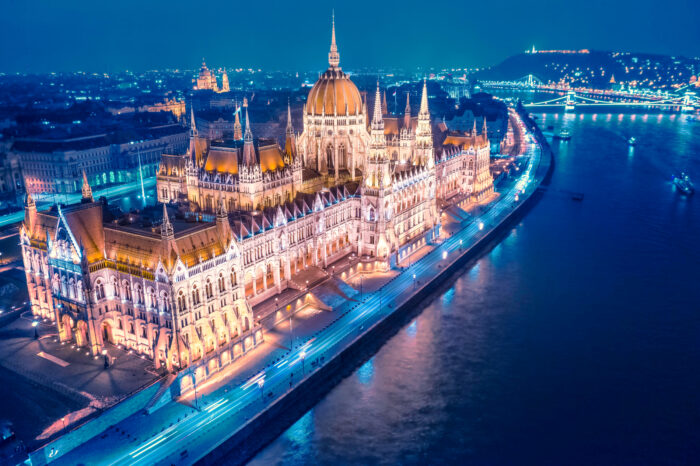 Πρωτοχρονιά στη Βουδαπέστη – 5ημέρες αεροπορικώς